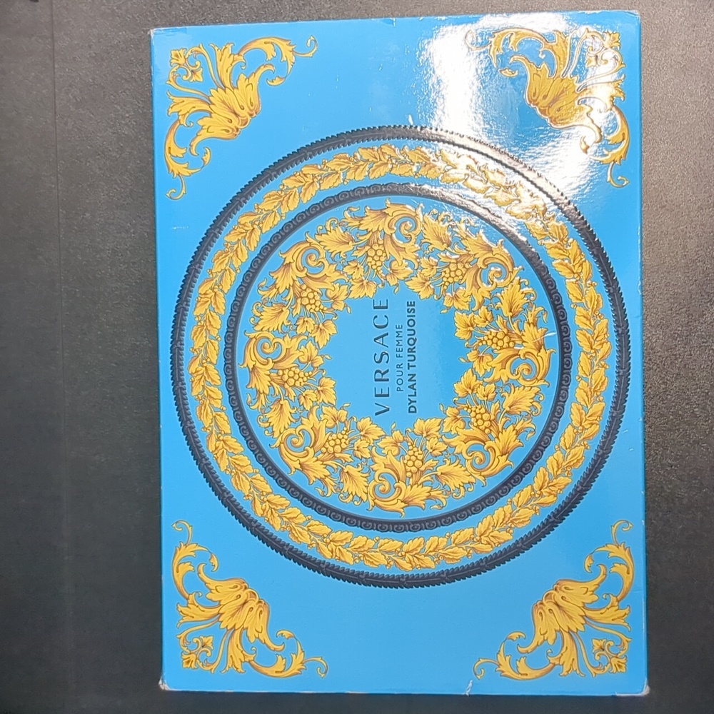 Versace Dylan Turquoise Eau de Toilette 30ml and 100ml Box Set